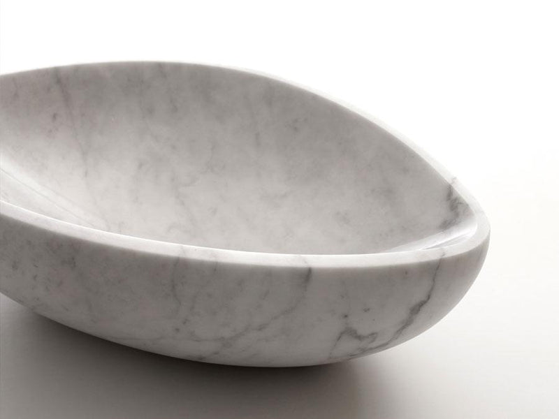 center piece close up bianco carrara