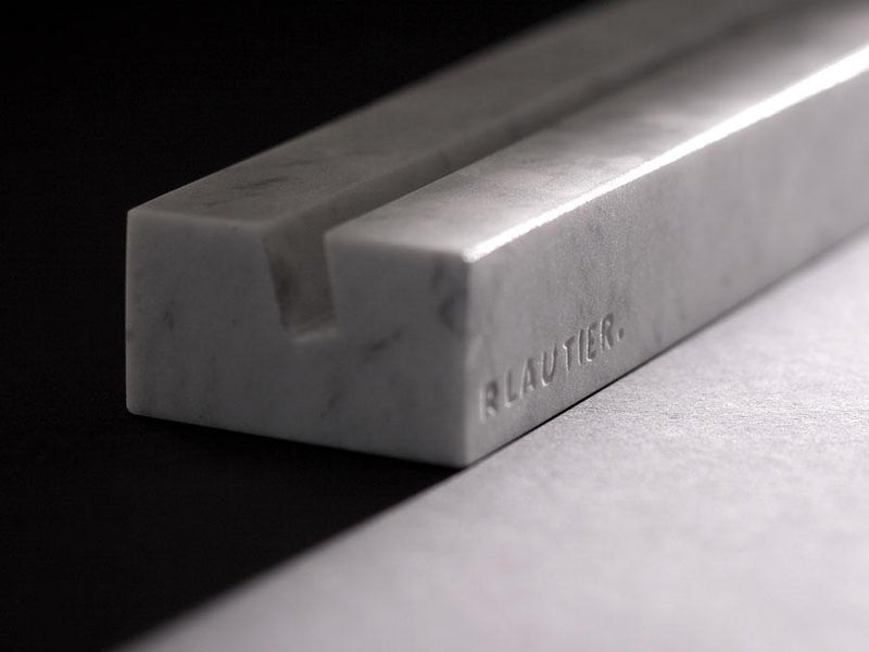 bianco carrara ipad base