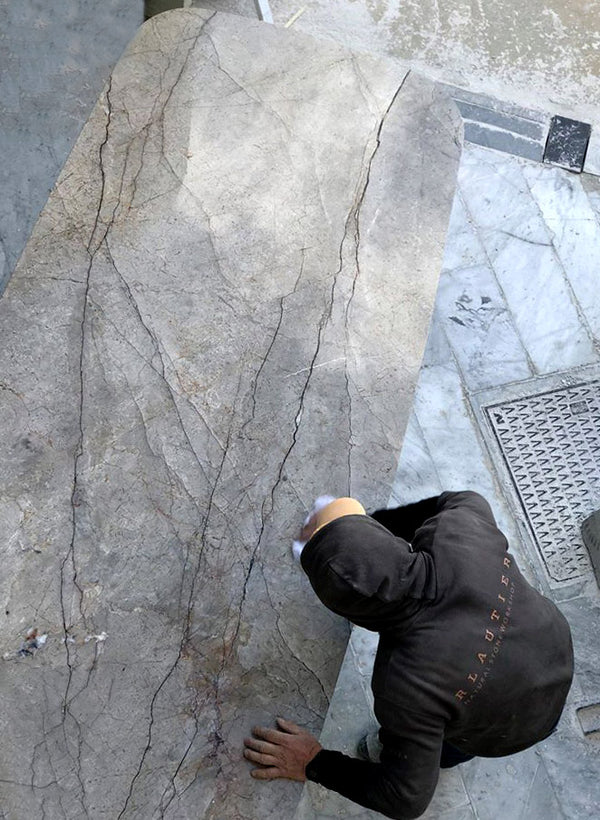 marble work in progress polishing slab material silver roots Rlautier Natural stone workshop